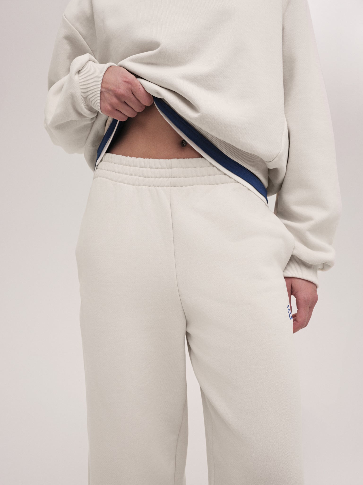 Straight Leg Pants Christy / Porcelain Cloud