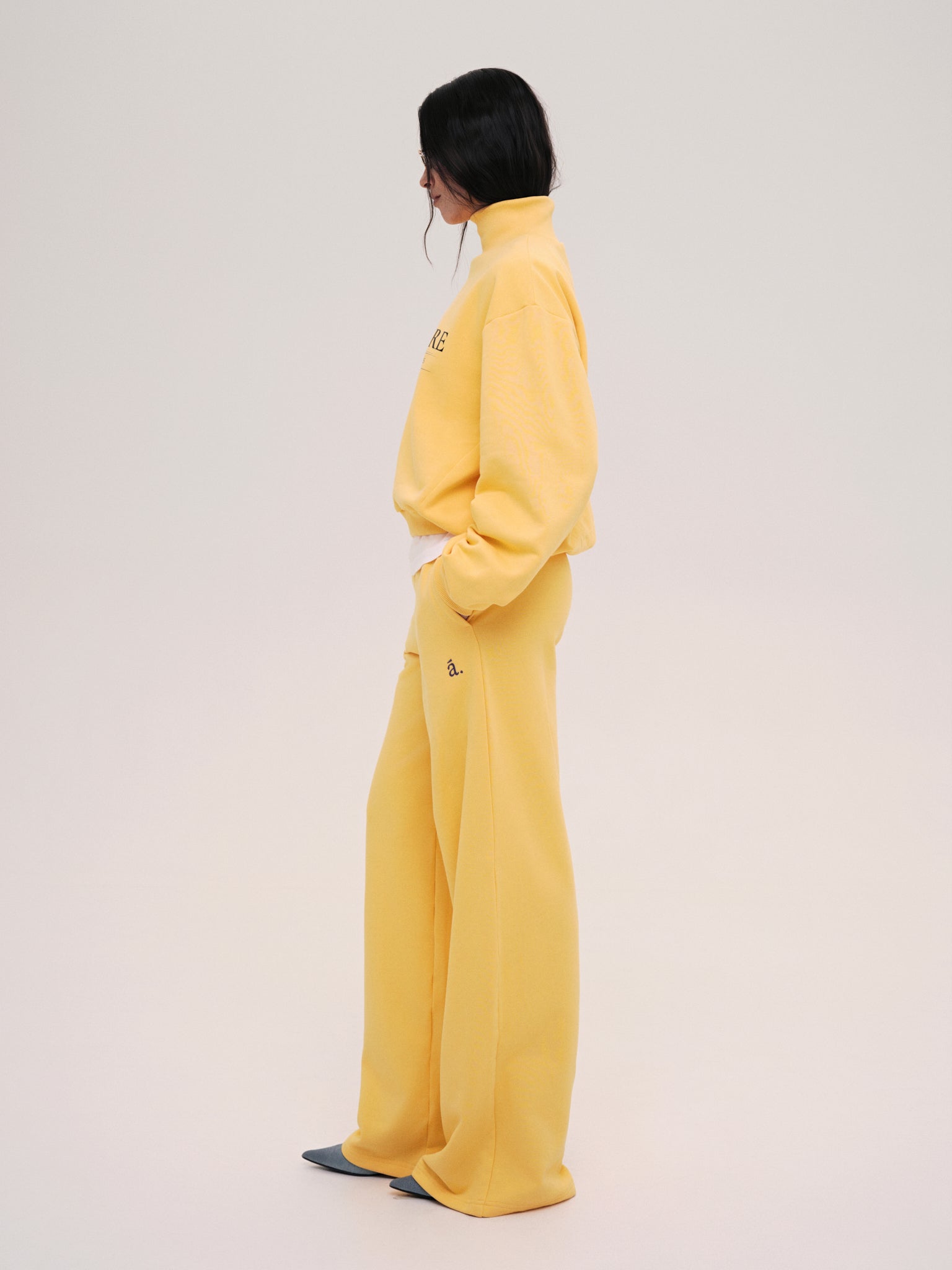 Straight Leg Pants Christy / Walkman Yellow