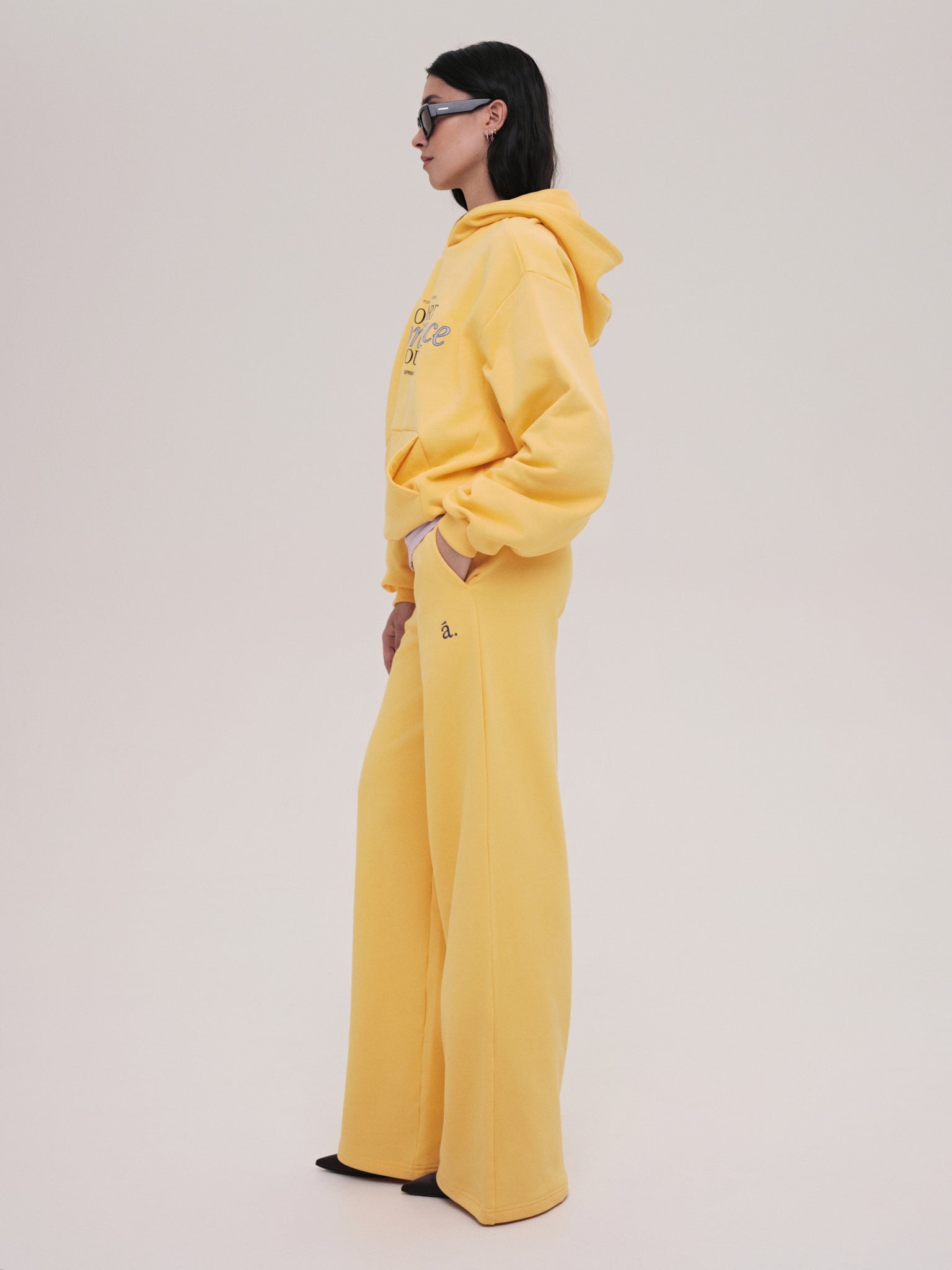 Hoodie Monica / Walkman Yellow / Print